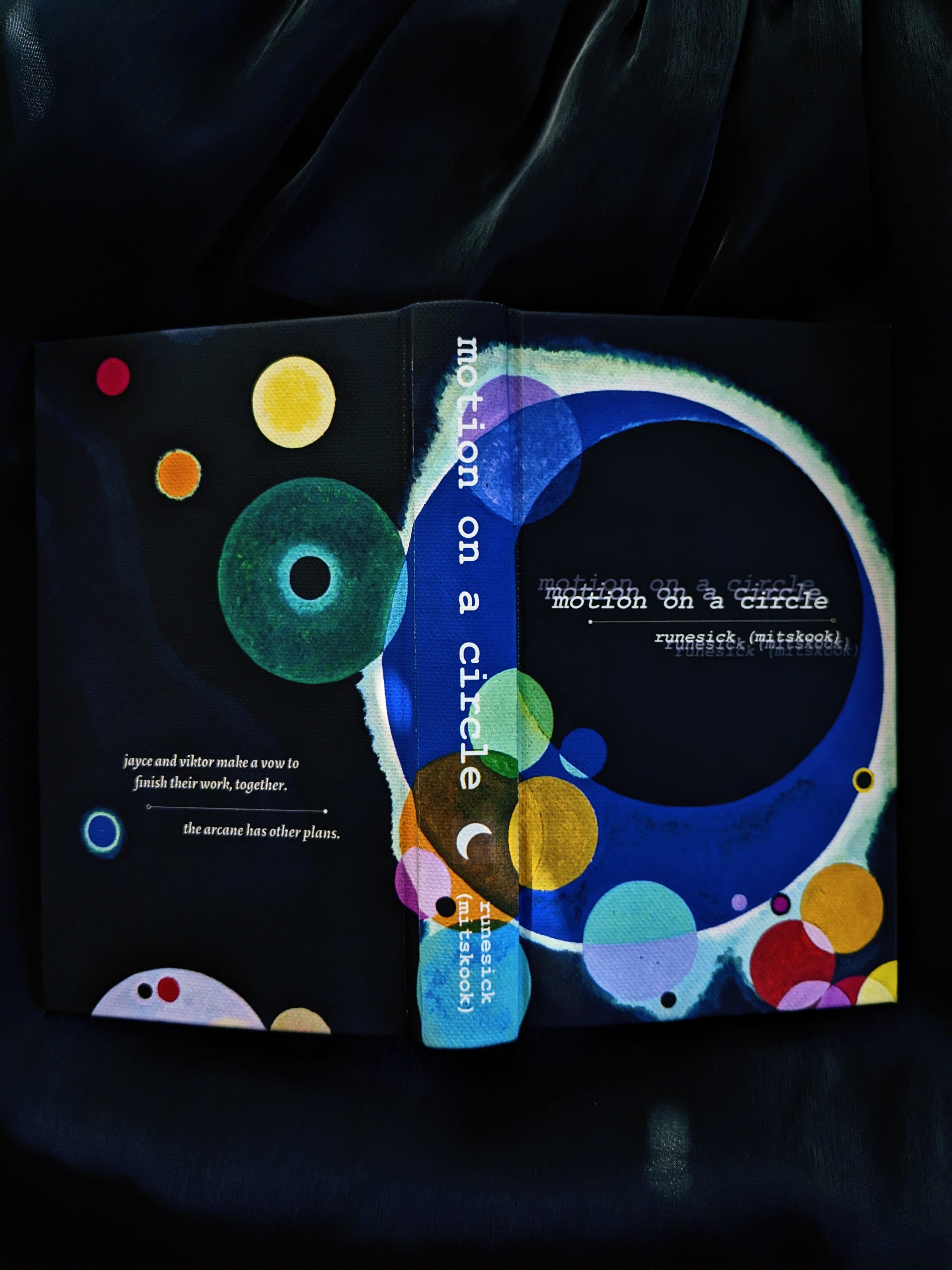 photo of fanbinding 'motion on a circle'